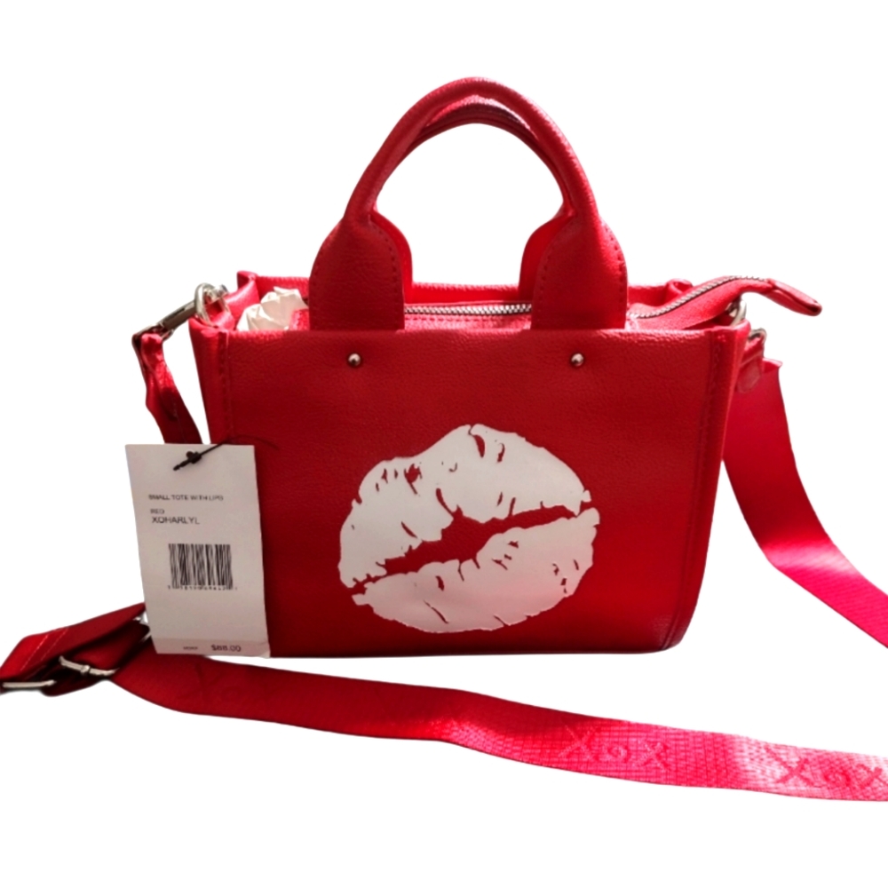 Betsy Johnson handbag/crossbody lips with guitar strap NWT